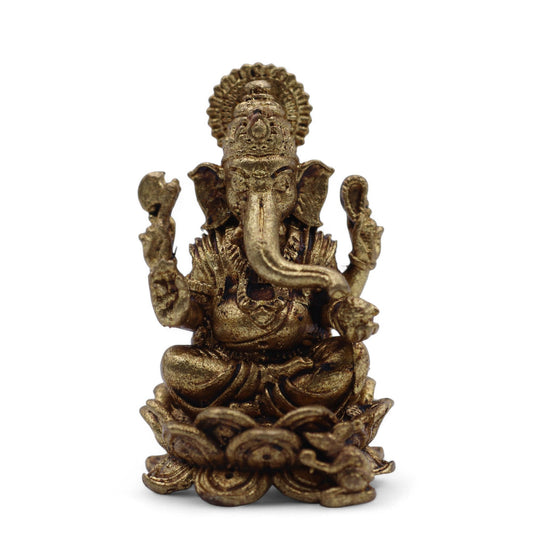 Statuette miniature de Ganesh en laiton doré assis sur un lotus avec auréole