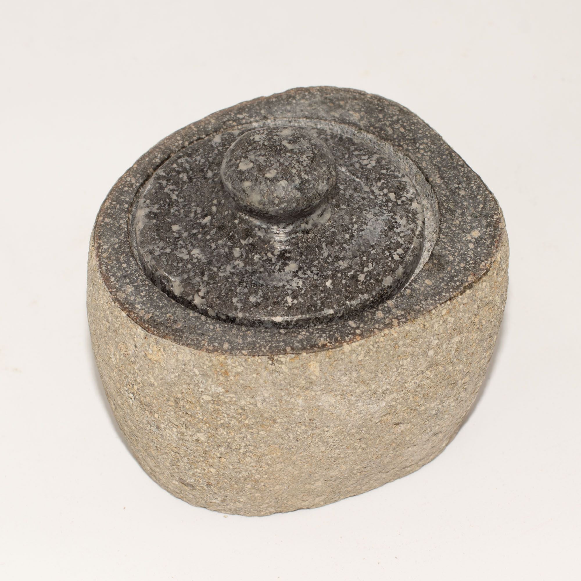 Pot en Riverstone Naturel — Couvercle Pierre 9×7cm