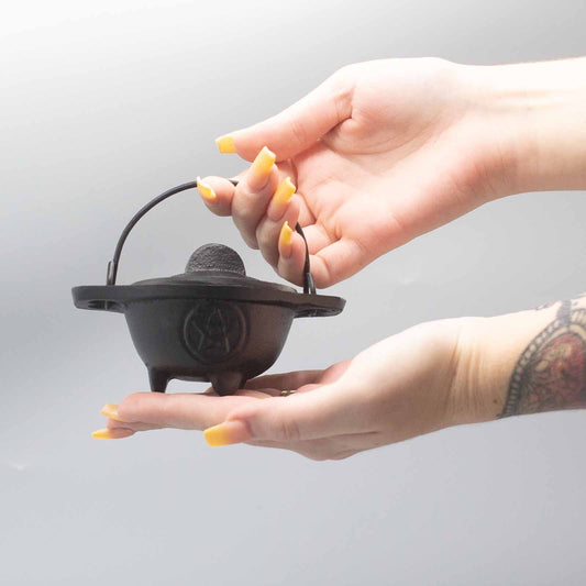 Chaudron Fonte Pentagramme 5x9cm - Rituel & Encens – photo 2