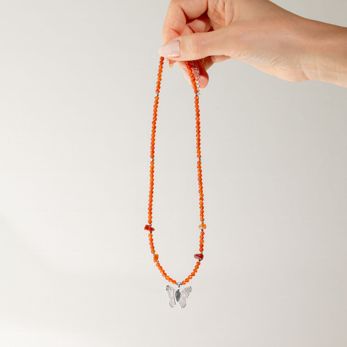 Collier Cornaline — Pendentif Papillon en Feuille Naturelle Argentée - photo 5