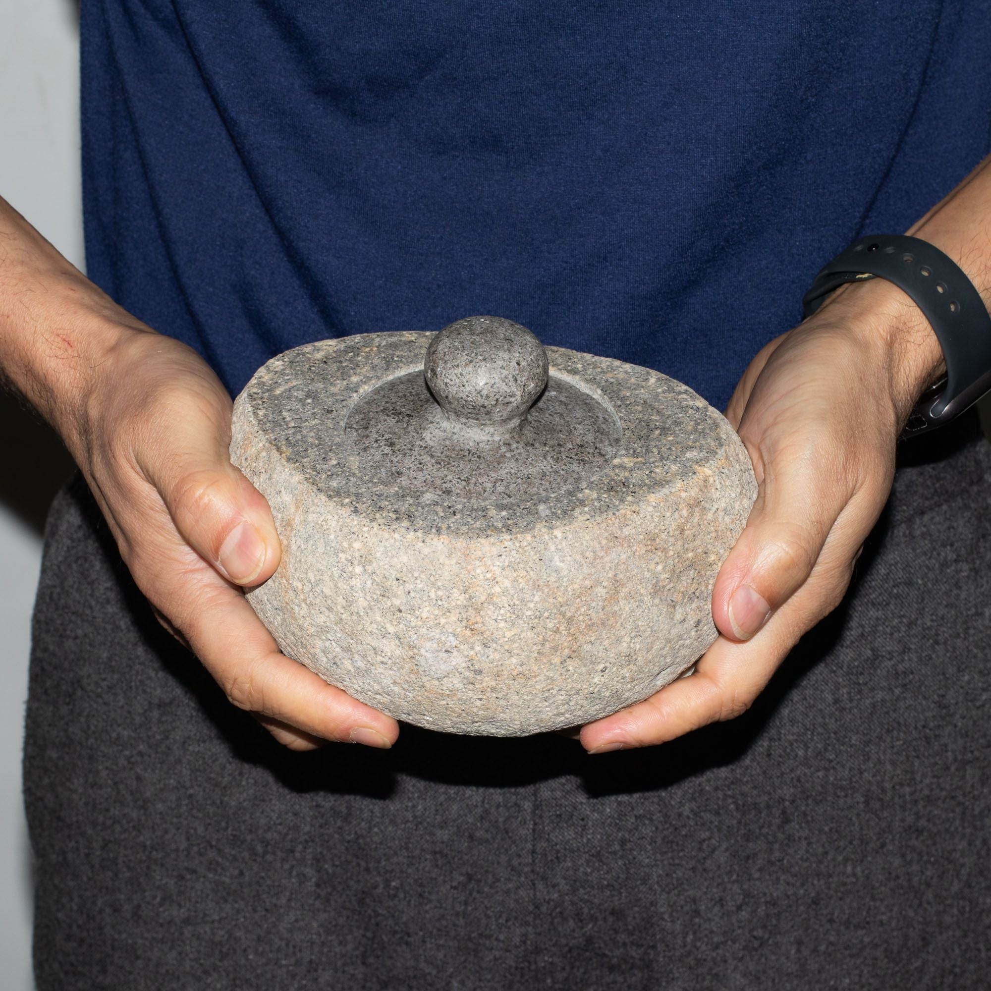 Pot en Pierre de Rivière avec Couvercle 15×12cm