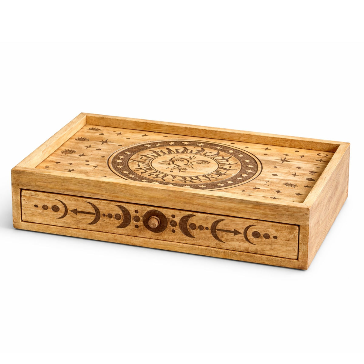 Boîte à tarot en bois clair sculptée d'un soleil, d'étoiles et de phases lunaires
