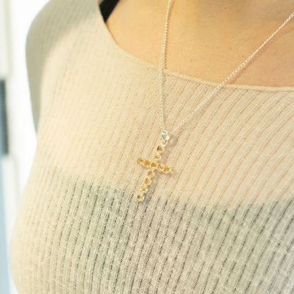 Pendentif Croix Argentée - Pierres Dorées
