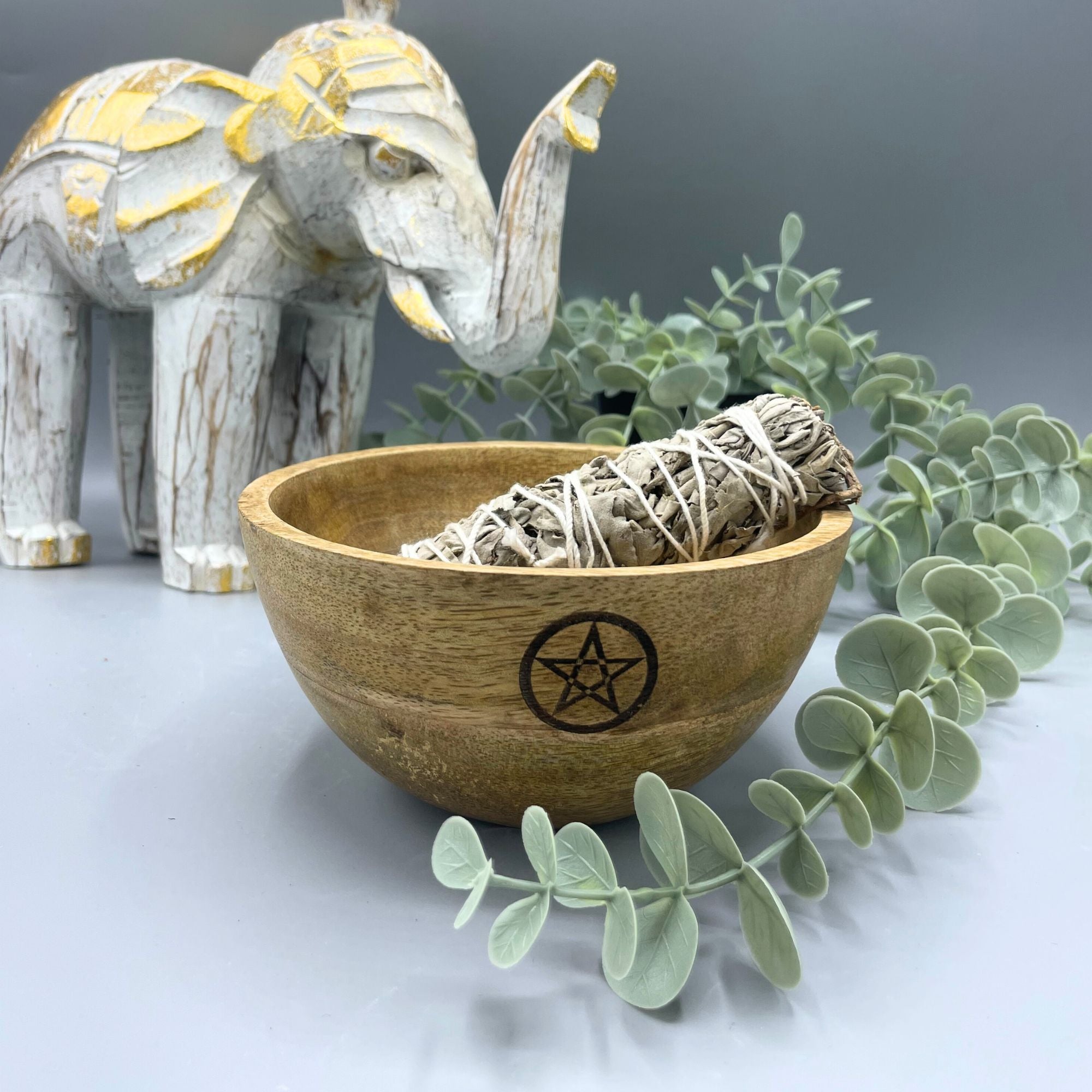 Coupe Rituelle en Bois — Format 14x7cm
