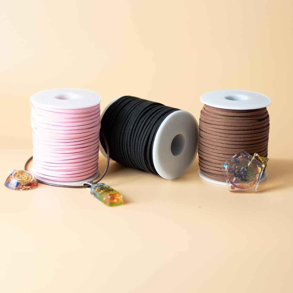 Cordon en Suédine Marron Foncé — 2,5 mm — Bobine de 45 m - photo 2