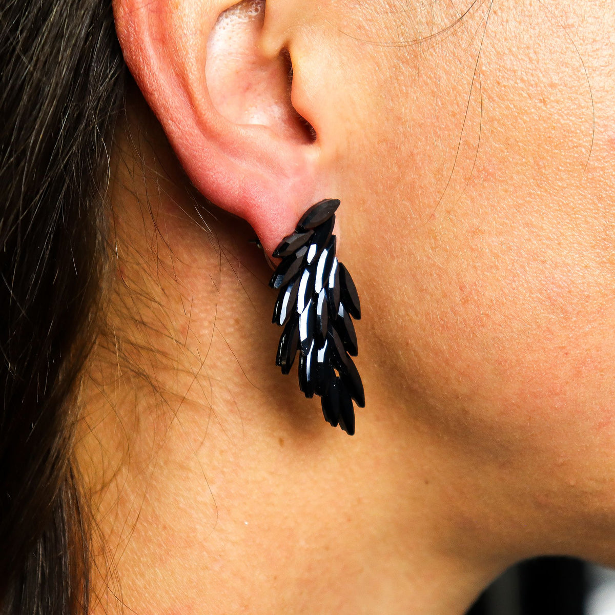 Boucles d'Oreilles Ailes d'Ange Verre Noir - Vintage Mystique – photo 2