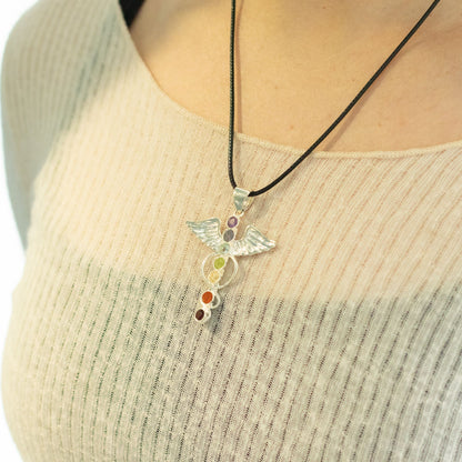 Pendentif Ailes d'Ange 7 Chakras - Argenté Pierres Colorées