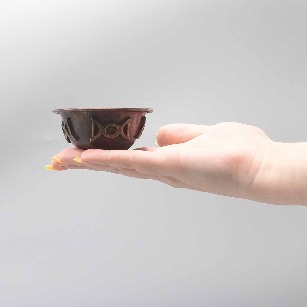 Coupe Rituelle Triple Lune 8x4cm - Cuivre Antique Autel – photo 3