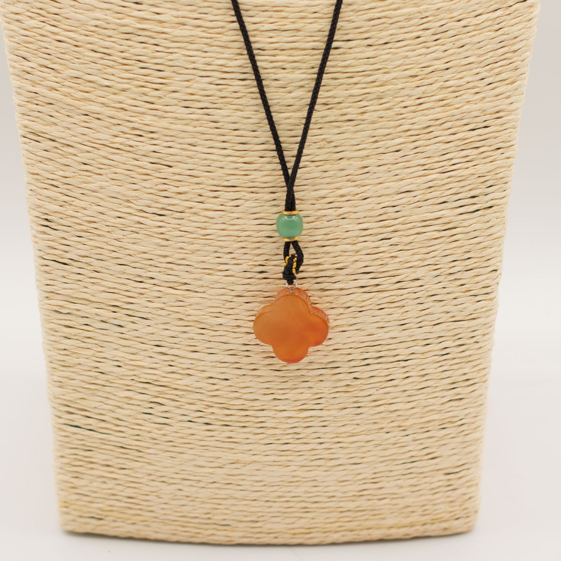 Pendentif sur cordon - Trèfle - Jade Rouge - photo 4