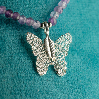 Collier en Améthyste — Papillon en Feuille Naturelle Argentée - photo 7