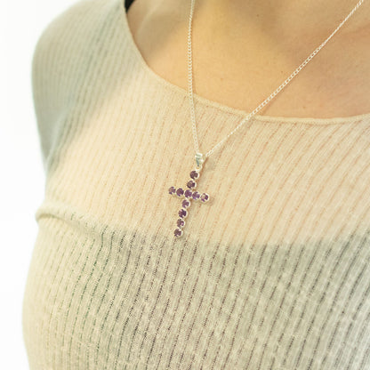 Pendentif Croix Ornée - Pierres Violettes