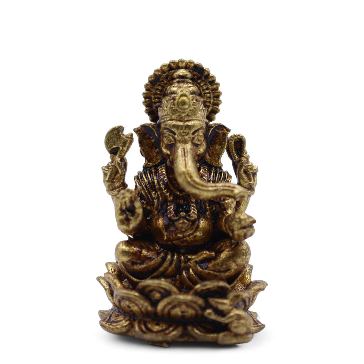 Statuette miniature de Ganesh en laiton doré assis sur une fleur de lotus