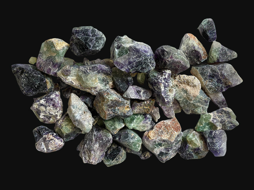 Fluorite multicolore brute — lot d'environ 1 kg de pierres brutes vertes et violettes